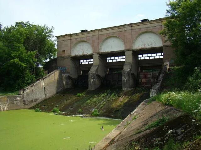 Деденево яхрома. Водосброс Яхрома. Гидроузел 3 Яхрома. Яхрома плотина. Канал имени Москвы Яхромский гидроузел.