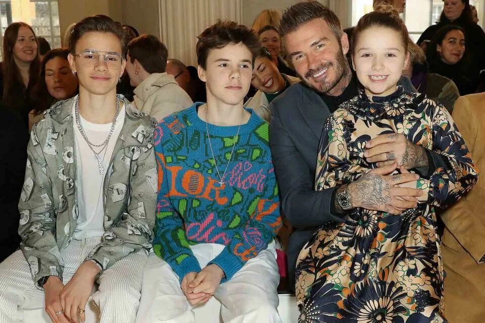 Фото семьи бекхэма. Фото семьи бекхэма. Фото семьи бекхэма. David beckham семья. Старший сын виктории бекхэм.