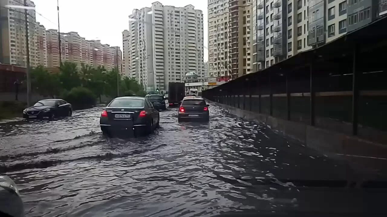 Павшинская Пойма затопило. Павшинская Пойма потоп. Павшинская Пойма затопление. Наводнение в Москве 2020.