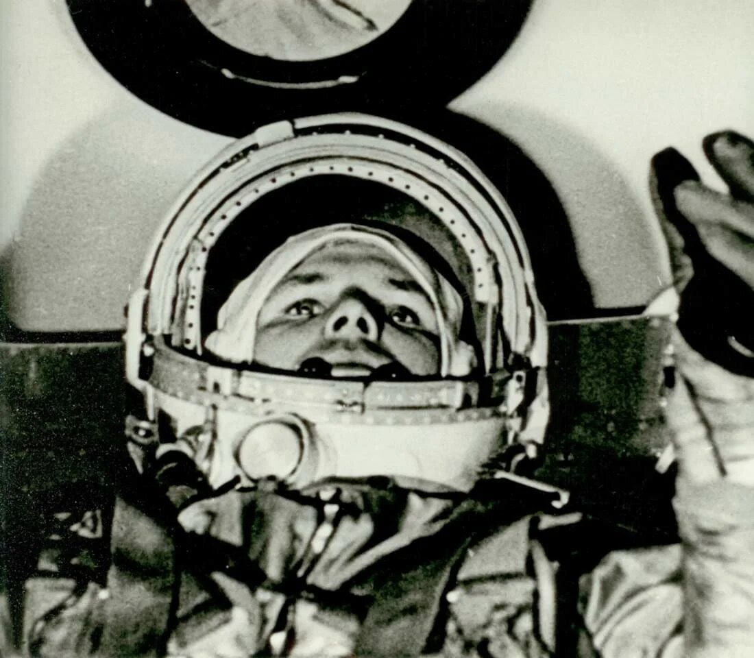 Видео первый человек в космосе. Первый полет Гагарина в космос.