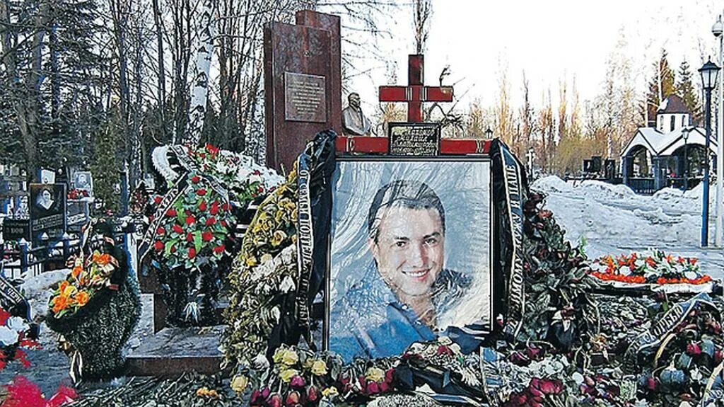 Похороны артурчика липецк. Похороны артурчика липецк. Артурчик липецк похороны фото. Простились с игорем батищевым. Артурчик липецк похороны фото.