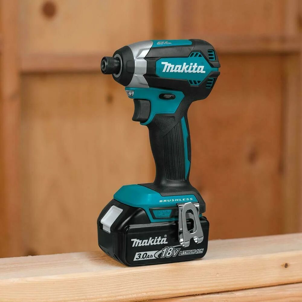 Винтоверт Makita dtd170z. Makita LXT 18v шуруповерт. Макита Импакт 153. Макита DTD 170.