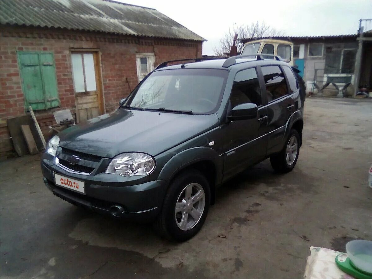 Шнива авито. Chevrolet Niva i Рестайлинг 1.7 MT (80 Л.С.). Б/У серебристый. Нива с пробегом. Нива Шевроле рост обл. Нива Шевроле бу.