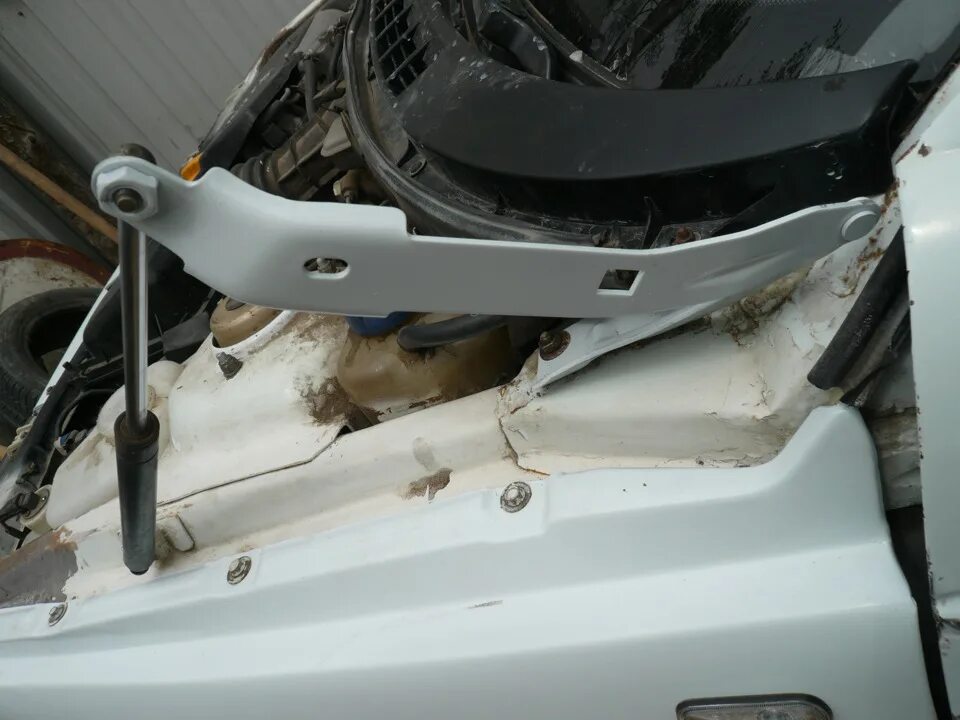 Шумоизоляция капота - Hyundai Getz, 1,3 л, 2003 года аксессуары DRIVE2