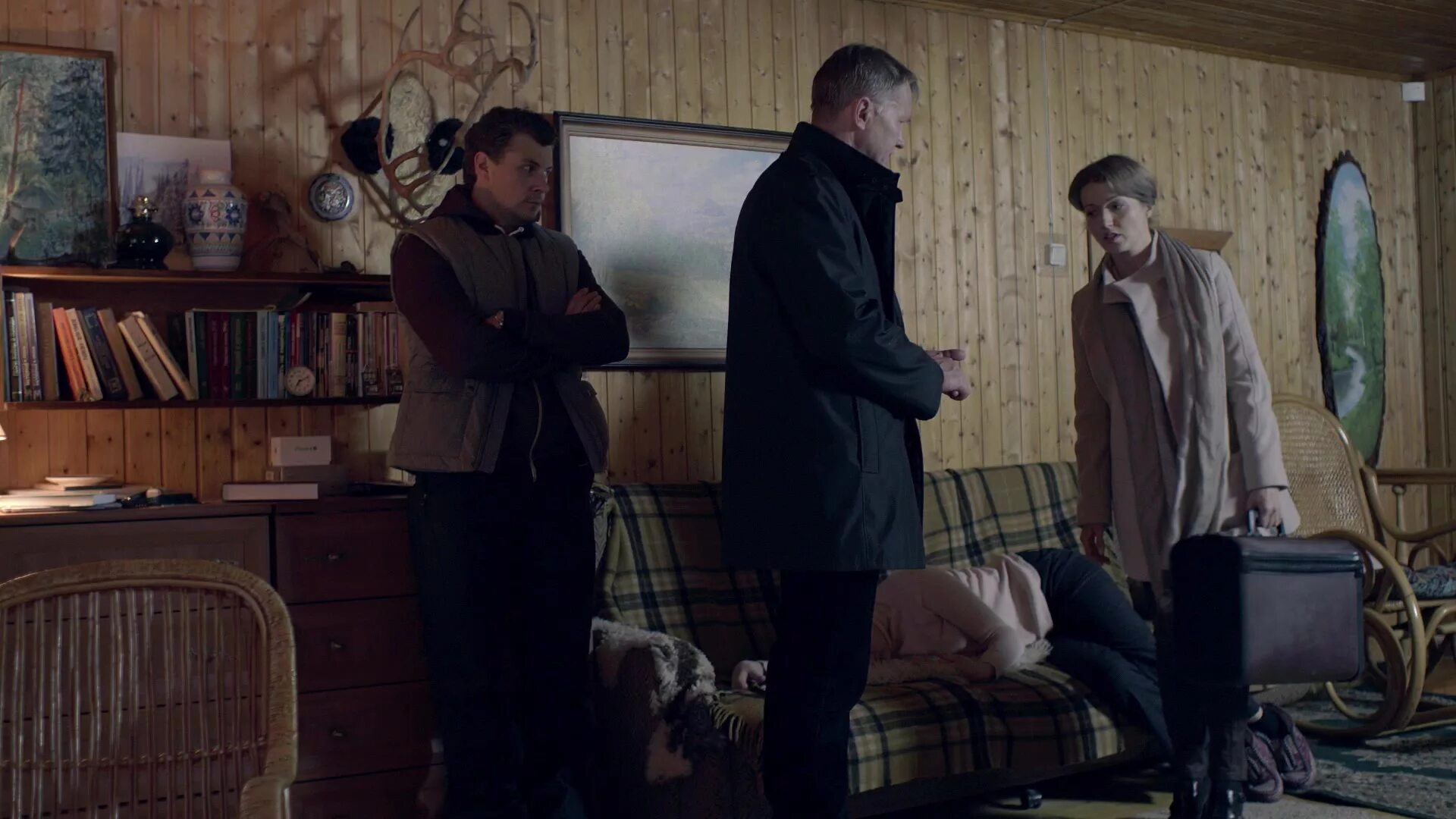 сергей колешня фильмы. призрак в кривом зеркале актеры и роли. призрак в кривом зеркале содержание. фильм призрак в кривом зеркале. призрак в кривом зеркале сериал актеры.