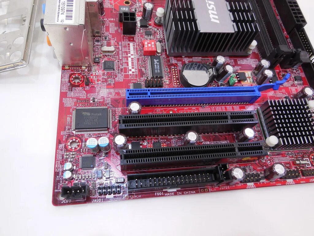 MSI g31tm-p35. Плата MSI MS-7529. Материнская плата MSI 7529. G31 MSI материнская плата. Сборка материнской платы msi