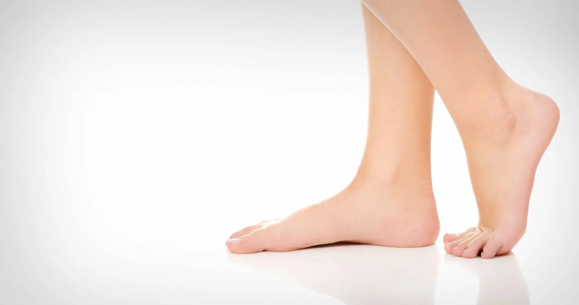 Flat footed. Стопа плоскостопие. Плоская стопа [pes planus] (приобретенная). Плоскостопие. Плоская ножка луч фото.