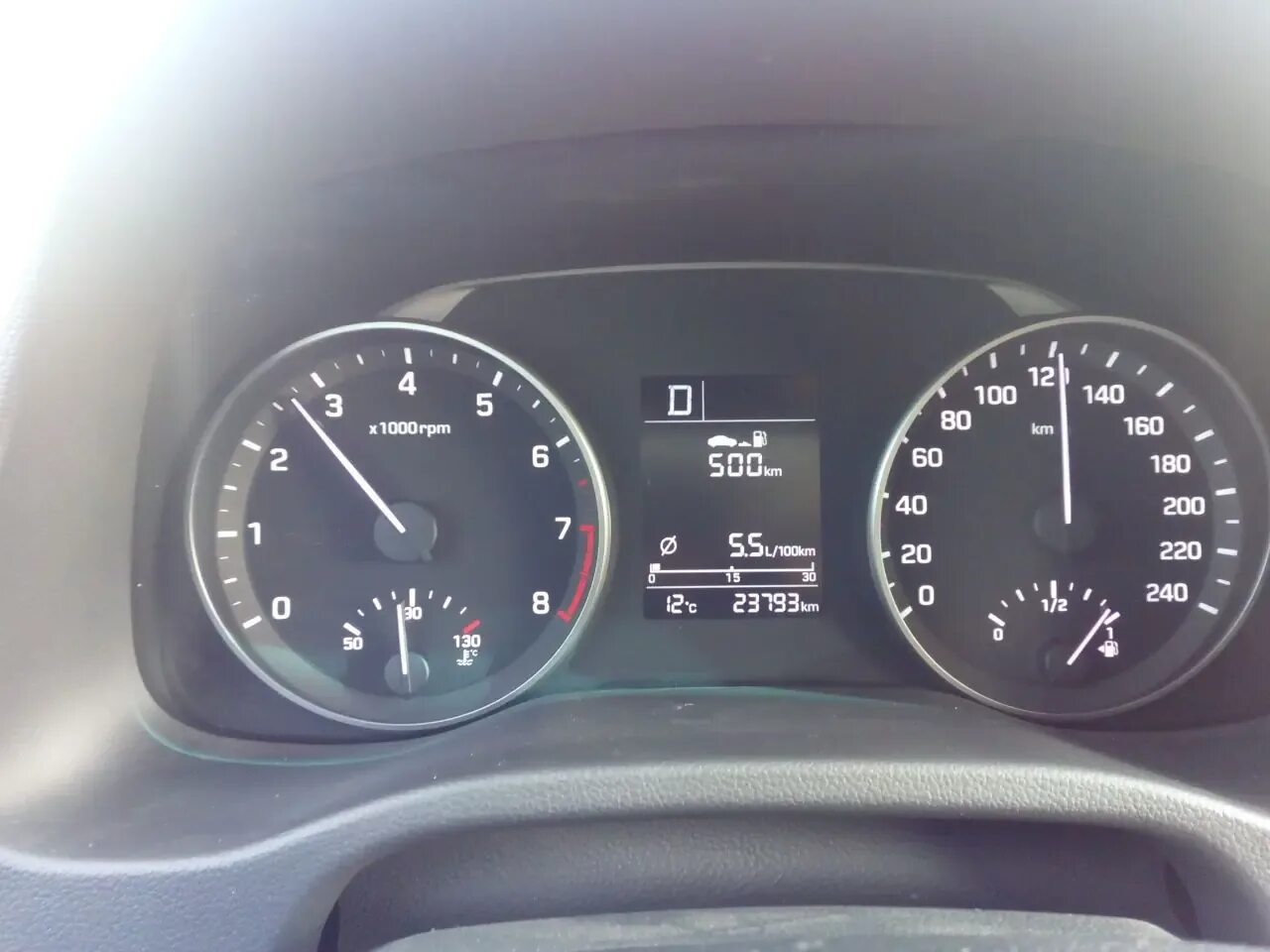 Elantra 2008 speedometer. Тахометр хендай акцент. Тахометр хендай соната. Тахометр хендай соната. Хендай соната 2018 тахометр.