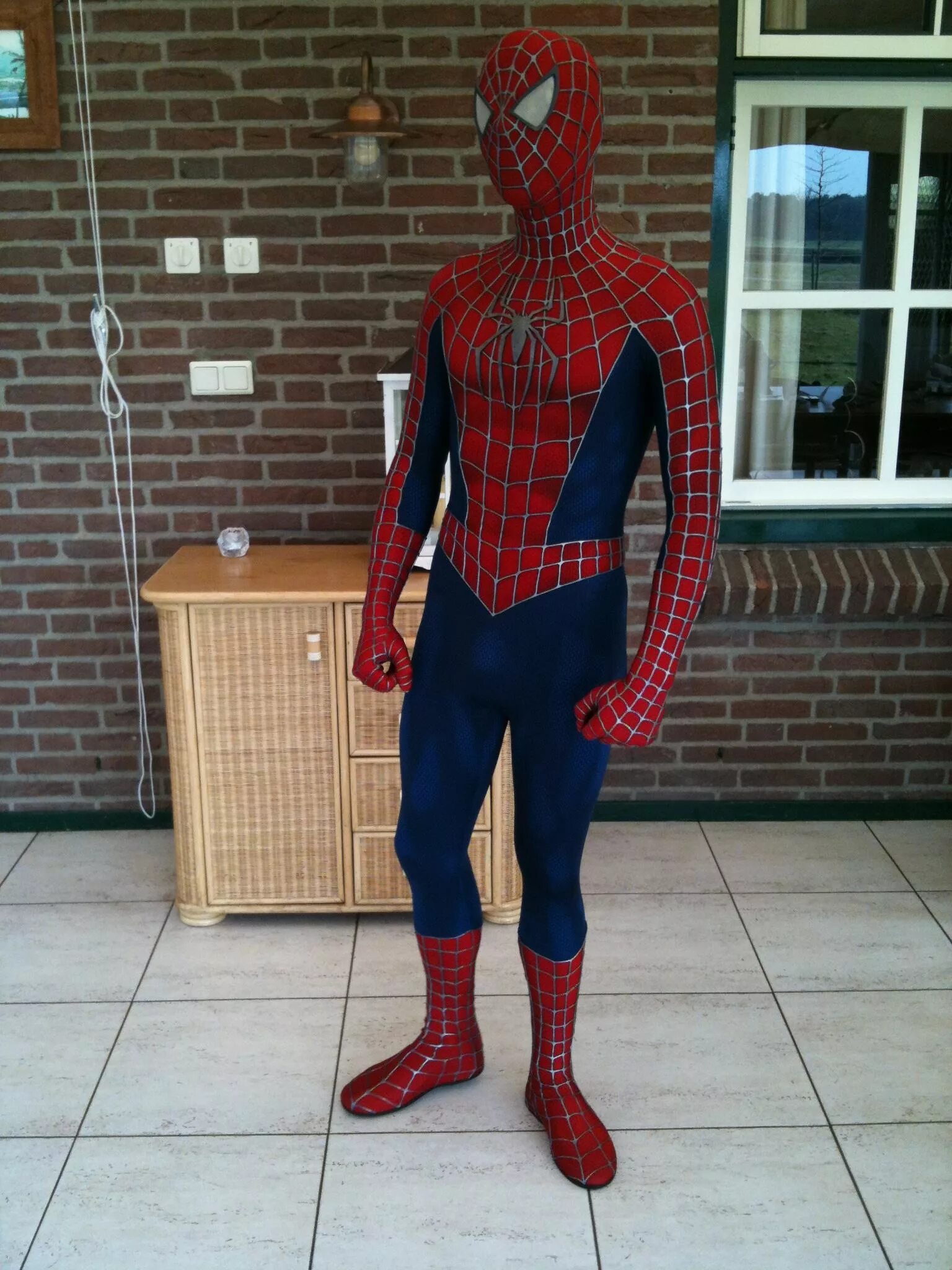 Как выглядит новый костюм Marvel's Spider-Man Miles Morales: Advanced Tech Suit by Henrique Naspolini