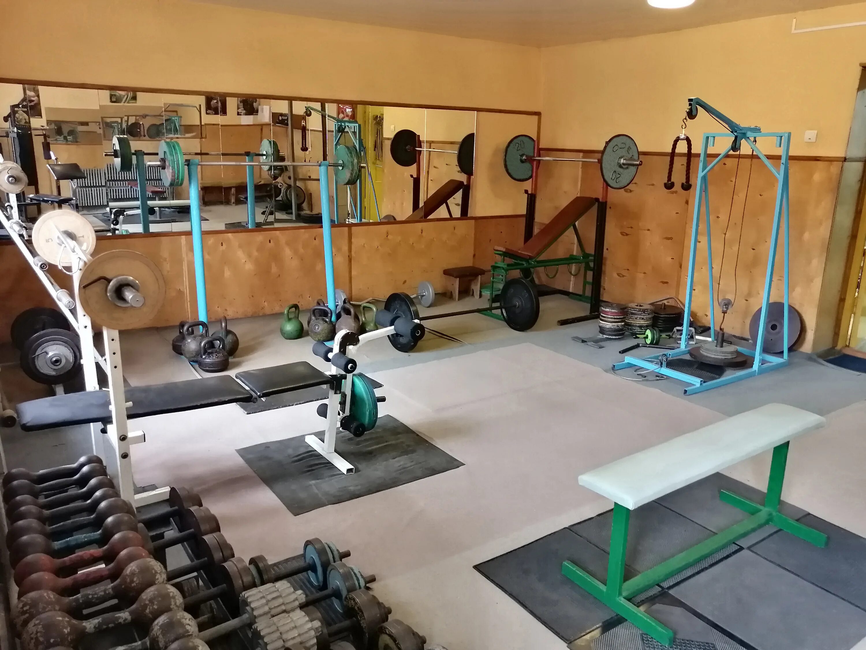 Спутник тренажерный зал. Тренажерный зал спутник нижний тагил. Фок аксион ижевск. Спутник тренажерный зал казань. Тренажерный зал можга дубитель.