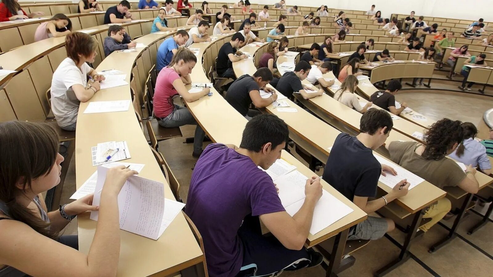 Студентов высших образовательных учреждений