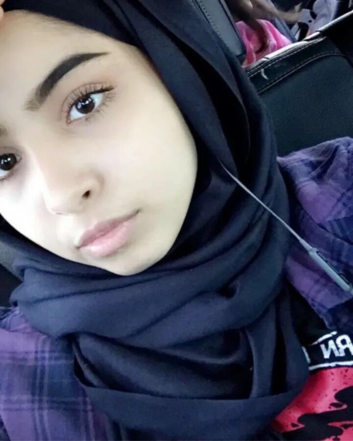 Hijab girl 18