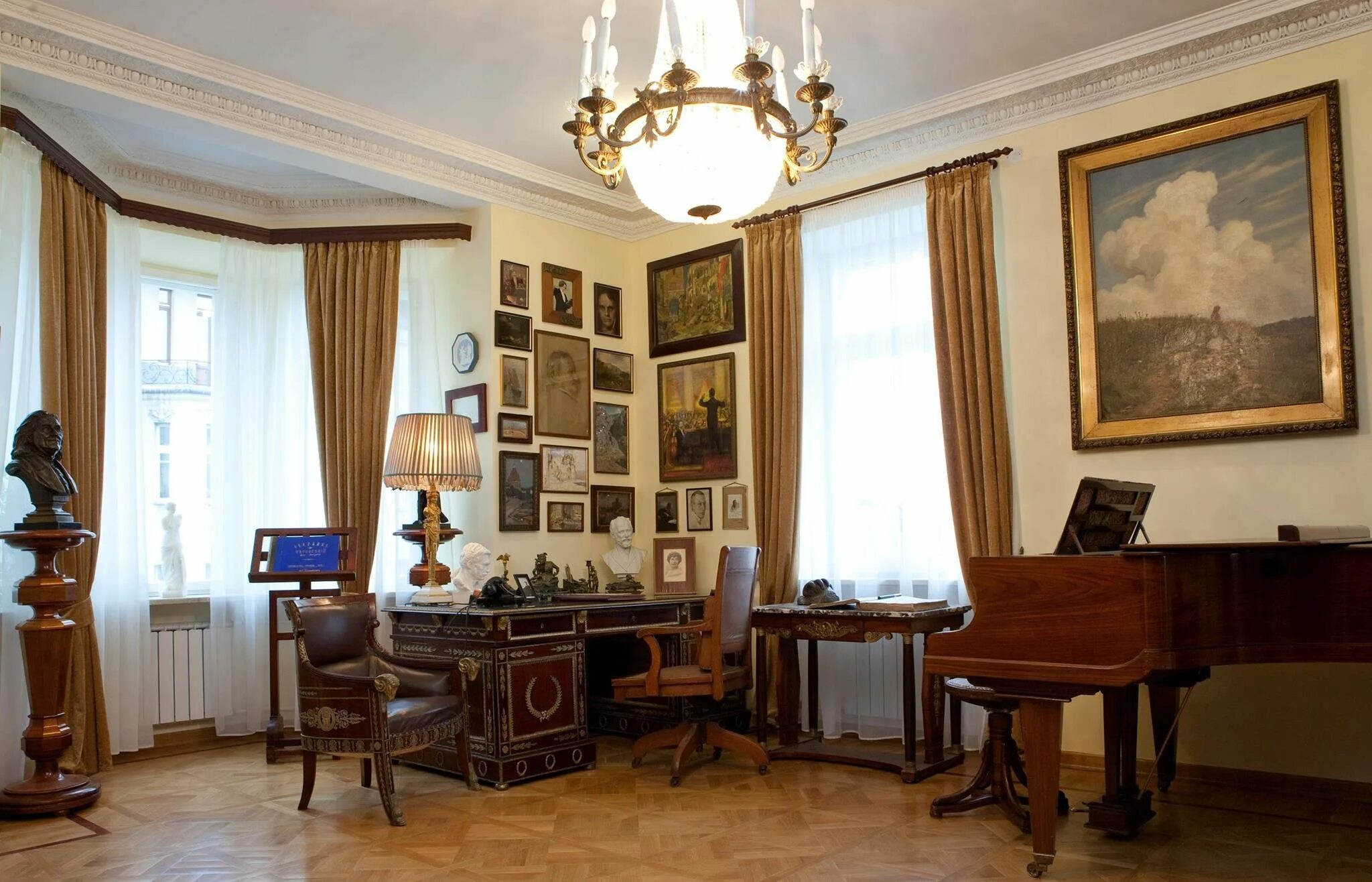 Музей квартира дали. Музей-квартира Николая Голованова. Музей-квартира н.с. Голованова. Музей-квартира Голованова в Москве.
