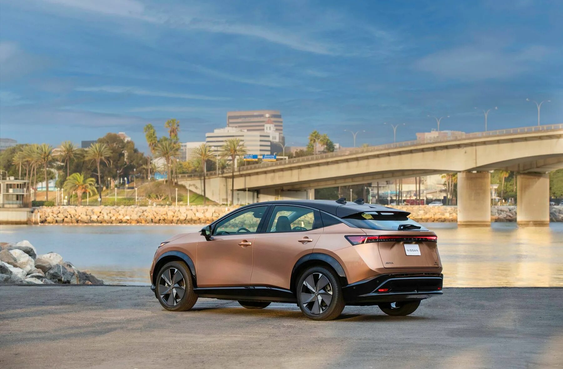 Changan дилерский центр. Nissan aria 2021. Ниссан мурано 2022. Квазар nissan. Ниссан мурано 2021.