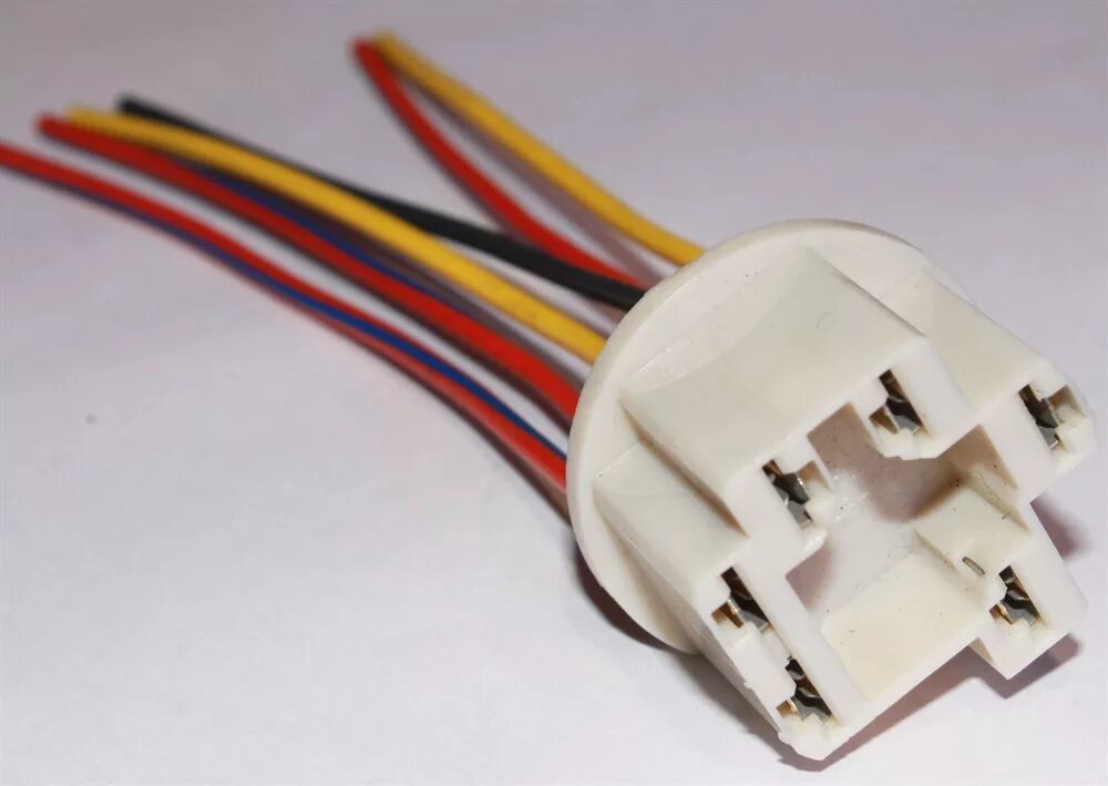 Разъём замка зажигания нексия n150. Колодка контактной группы замка зажигания дэу нексия артикул. Колодка замка зажигания ваз-2104. Daewoo nexia разъем контактной группы. Контактная группа для замка зажигания hyundai getz 2007 года.