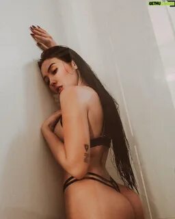 Check out the latest gallery of Aida Victoria Merlano.