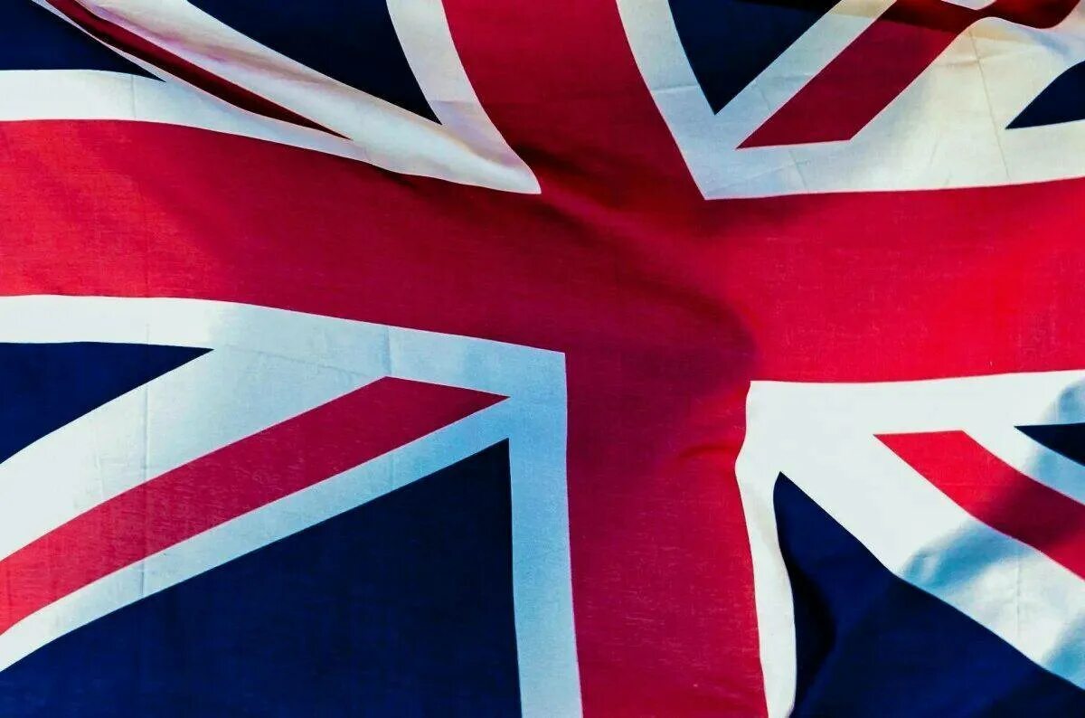Флаг Британии. Англия флаг в 1904. Флаг Грейт Британ. Великобритания Юнион Джек. В великобритании спустили флаги