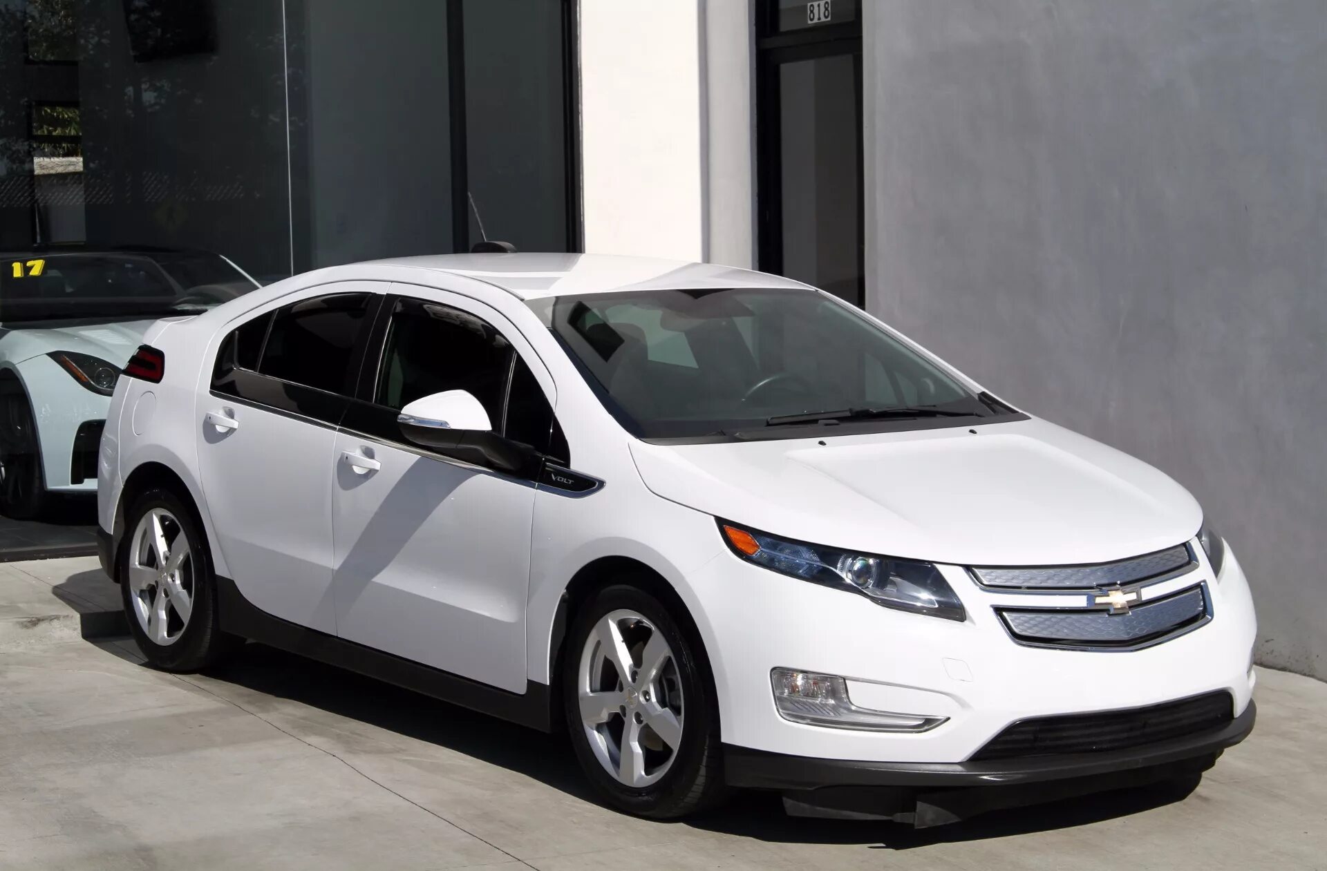 Chevrolet volt купить. Шевроле вольт 2023. Chevrolet Volt 2013. Шевроле вольт 2015. Chevrolet Volt 2008.