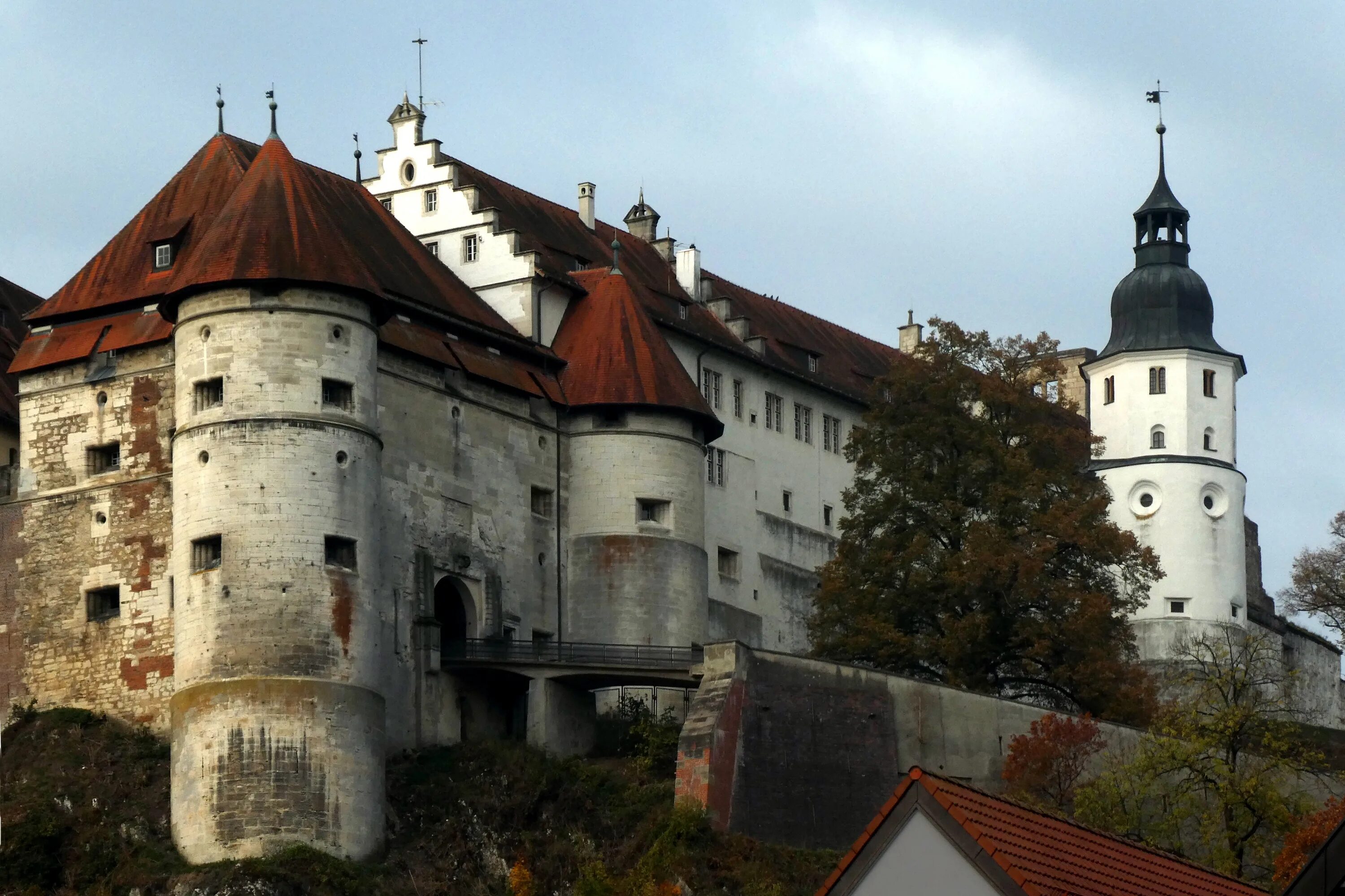 Хайденхайм. Хелленштайн (замок, Баден-Вюртемберг). Хелленштайн (замок, Баден-Вюртемберг) замки Баден-Вюртемберга. Замок Хайденхайм. Хайденхайм-на-Бренце.