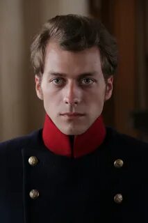 Актер волен