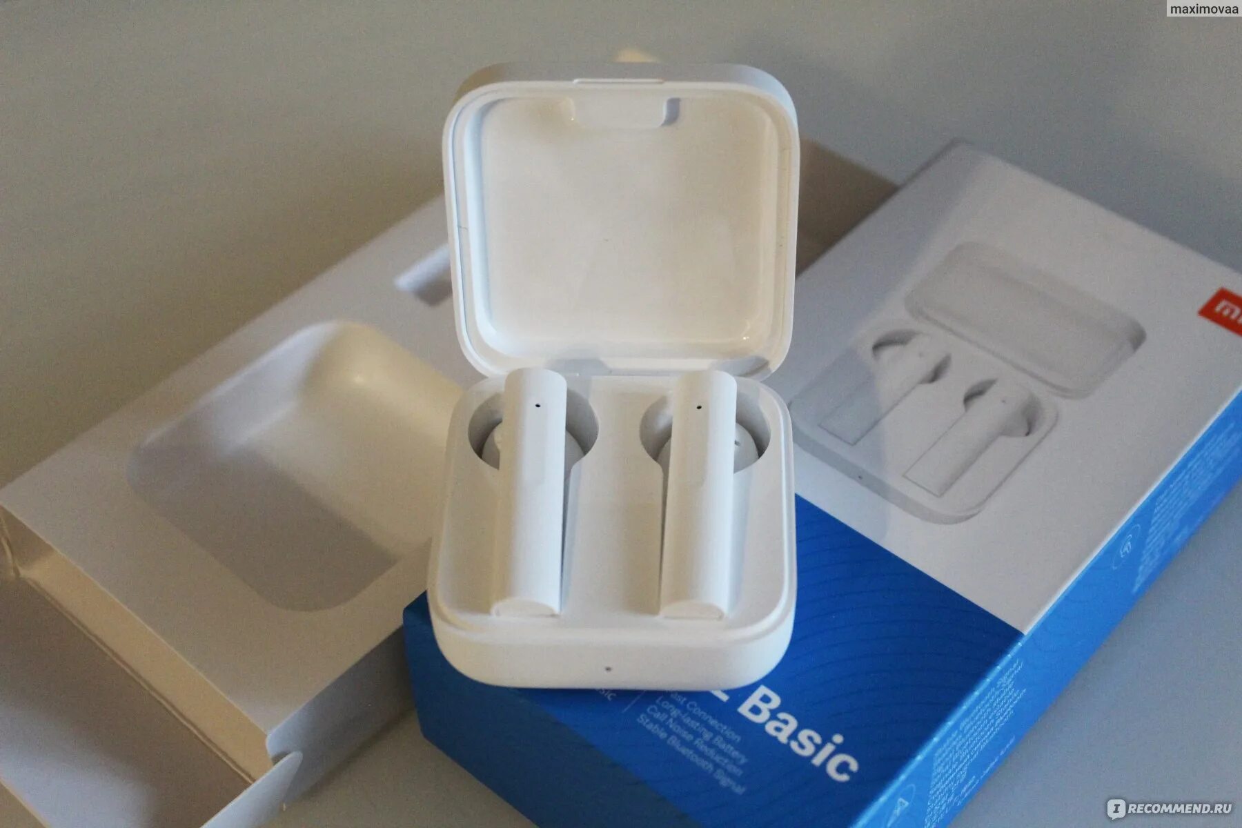 Xiaomi mi true Wireless Earphones 2 Basic. Наушники Xiaomi mi true Wireless Earphones 2 Basic распаковка. Наушники mi true Earphones 2 Wireless коробка. Чехол для беспроводных наушников Xiaomi mi true Wireless Earphones 2 Basic. Xiaomi mi true earphones 2 basic