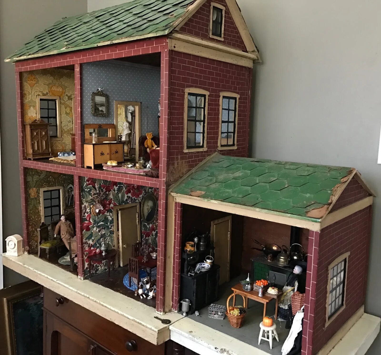 House of Miniature дом. Миниатюрный кукольный домик. Американские кукольные домики. Домик миниатюра. Кукольный дом американский