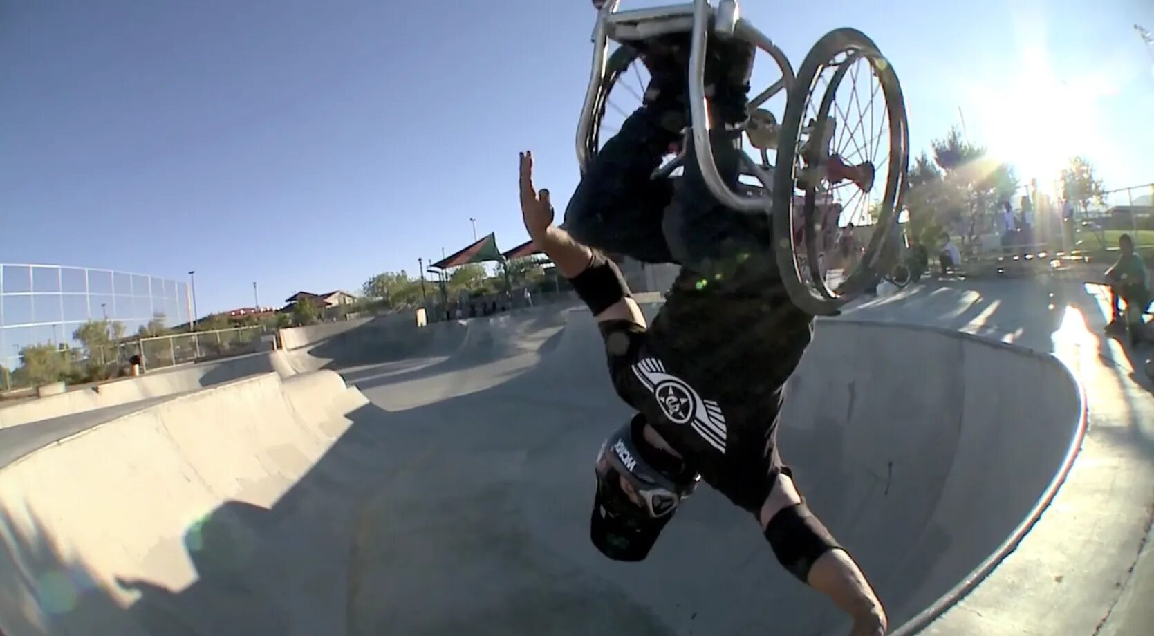 Wheelz. Wheelz. Wheelz. Aaron fotheringham. Экстрим на коляске.