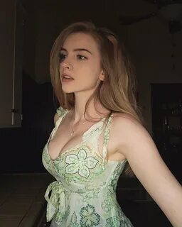 859bf2d5152fa26f53bfef8580ec0aee.jpg 트위치 서양 엘프누나 첫 신라면 먹방 