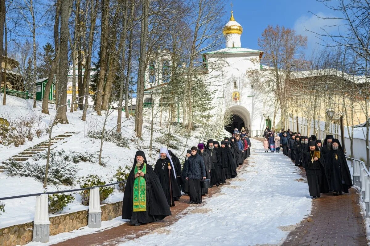 Псково-Печерский монастырь Лавра. Монастырь Псково-Печерская обитель. Наместник Псково-Печерского монастыря.