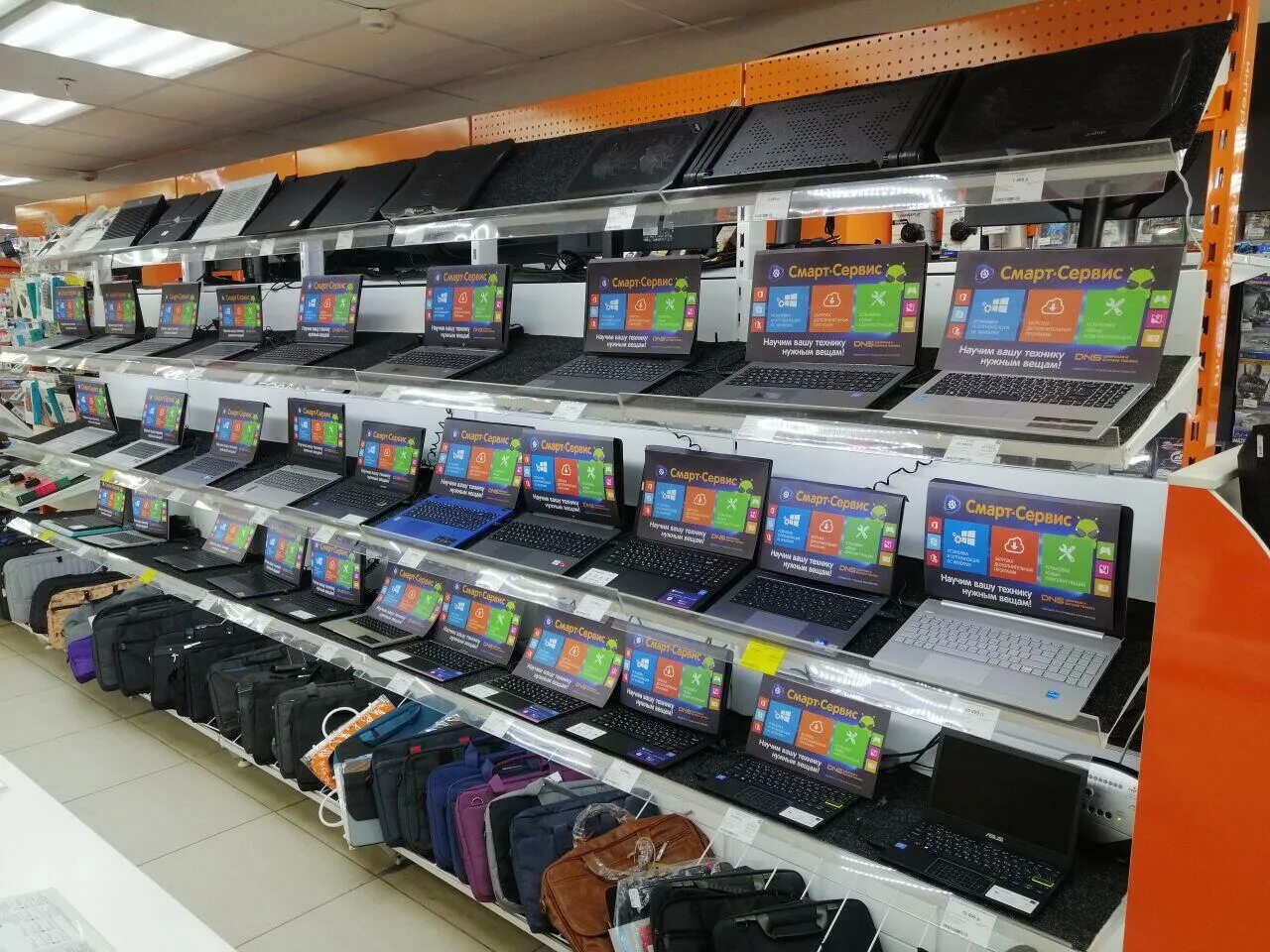 Днс горького 54 киров. Днс киров джем молл. Днс киров режим. Днс магазин сайт киров. Днс киров режим.