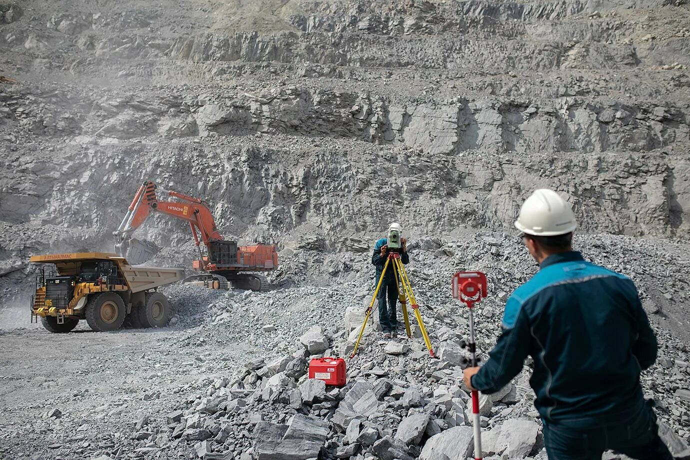 Рудник аксу. Поселок жолымбет шортандинского района. Рудник жолымбет казахалтын. Рудник жолымбет казахалтын. Поселок жолымбет.