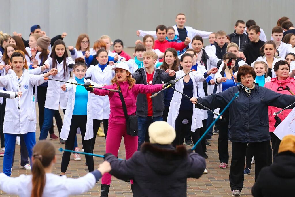 Танец на день здоровья. Флешмоб Всемирный день здоровья. Флешмоб ко Дню здоровья в школе. Молодежный флэшмоб день здоровья. Фото мероприятия Всемирный день здоровья.