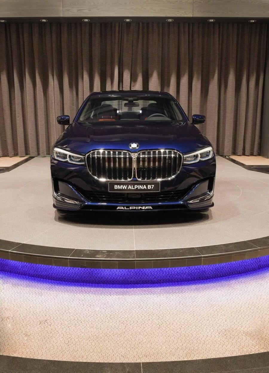 Альпина 2019. Bmw 7 alpina. bmw alpina b7. bmw 7 альпина. bmw alpina xb7.