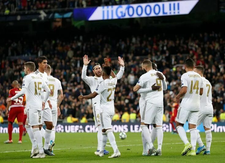 Real madrid players. Madrid official. Реал мадрид командное фото. Madrid official. Футбольная команда реал мадрид.