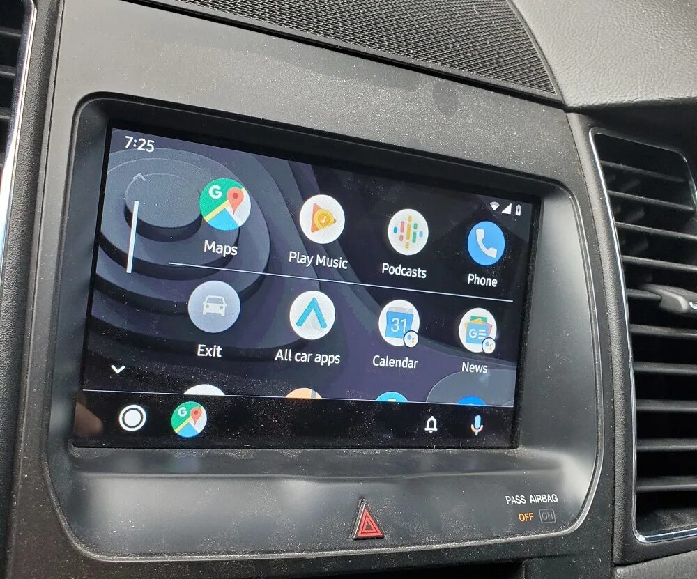 Новый андроид авто. Android auto. андроид в машину. интерфейс андроид авто. android для автомобиля.
