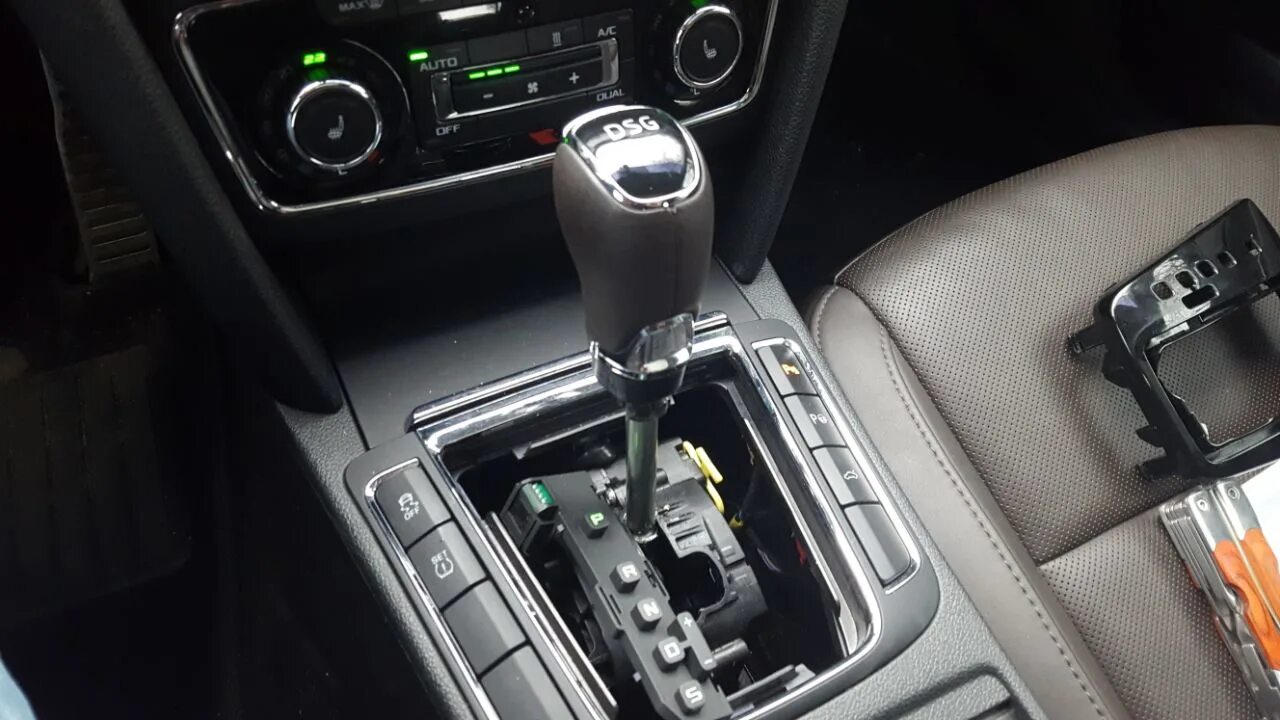 Акпп рапид. Ручка акпп skoda superb 2.
