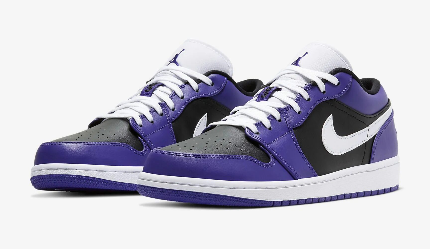 Джорданы лов. Nike Air Jordan 1 Low Court Purple. Nike Air Jordan 1 Low Court Purple Black. Nike Air Jordan 1 Purple. Nike Air Jordan 1 Low Court Purple White.