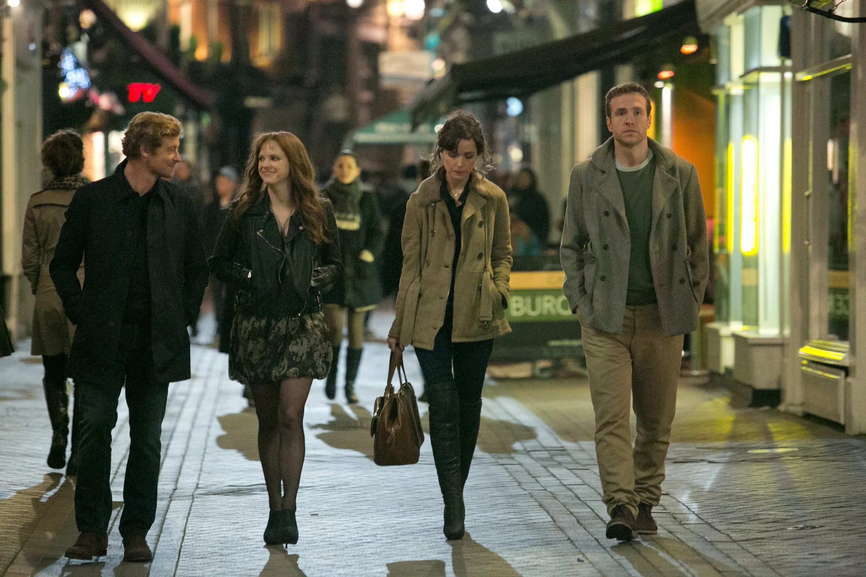 трудно быть богом фильм постер. фильм трудно быть богом алексея германа. тяжелый год 2013. картинки 2013. оскар айзек самый жестокий год.