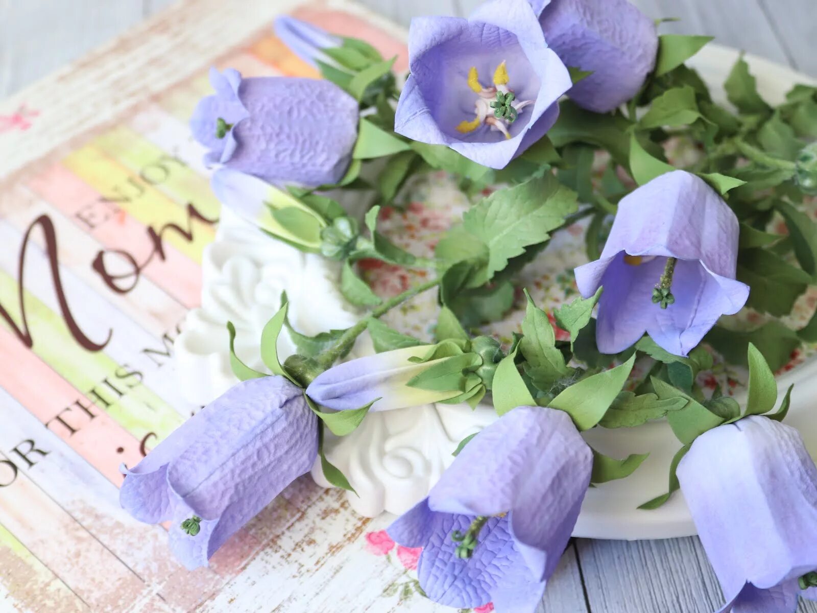 объемный колокольчик. объемный колокольчик. колокольчик цветок из бумаги. колокольчики из гофре. сделать большие колокольчики.