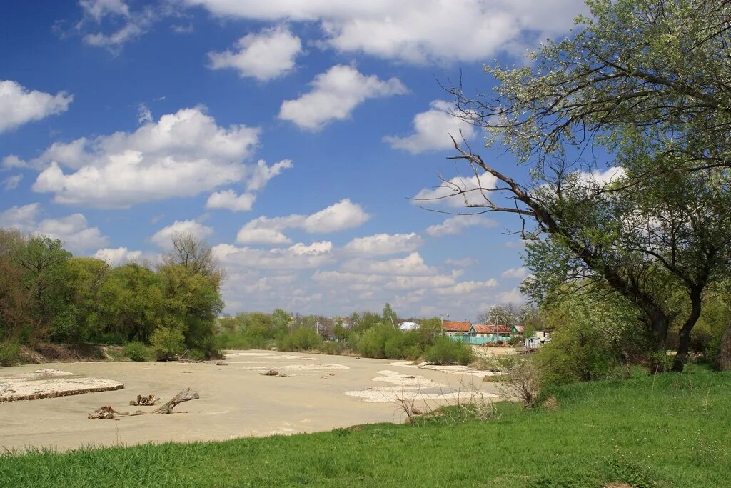 Станица Суворовская Ставропольский край. Парк станица Суворовская. Суворовская гора в Бендерах. Суворовка река. Погода суворовское усть лабинский краснодарский край