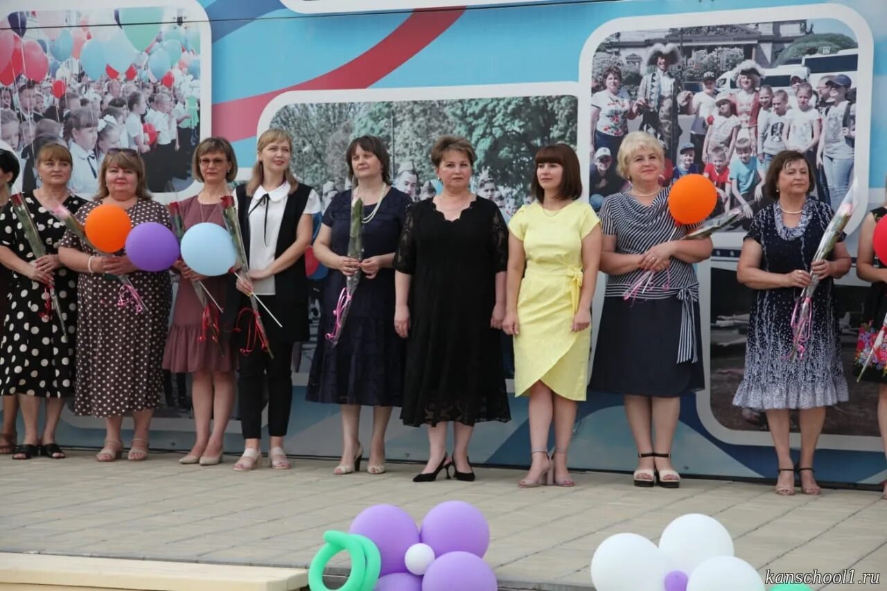 Мбоу сош 1 каневская. Мбоу сош 1 каневская. Мбоу сош 1 каневская. Школа 2 каневская. Мбоу сош 1 каневская выпуск 2012.