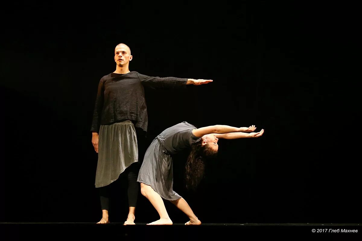 Танец дипломная работа. Александра смирнова фольклор астрахань. Танец дели театр ильхом ташкент. Танец дипломная работа. Академия культуры и искусств конкурсы.