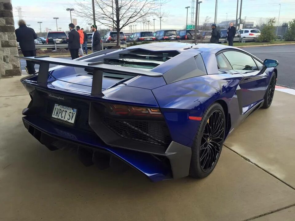 Песни хочу синий ламборгини. Ламборгини ЛП 750. Lamborghini Aventador SV lp750-4 Silver. Lamborghini Aventador LP 750-4 SUPERVELOCE Black. Lamborghini Aventador lp740 Silver.