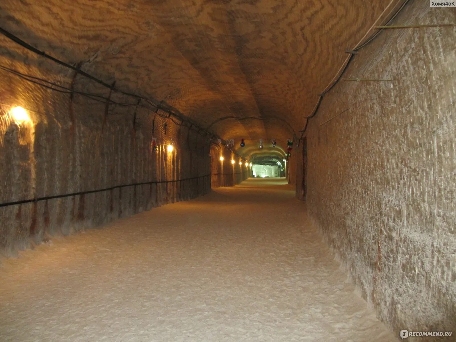 Каменная соль соль-илецкого месторождения. Соль илецк часовня в шахте. Соляные шахты соль илецк. Соляная шахта соль илецк экскурсия. Соляная пещера соль илецк.