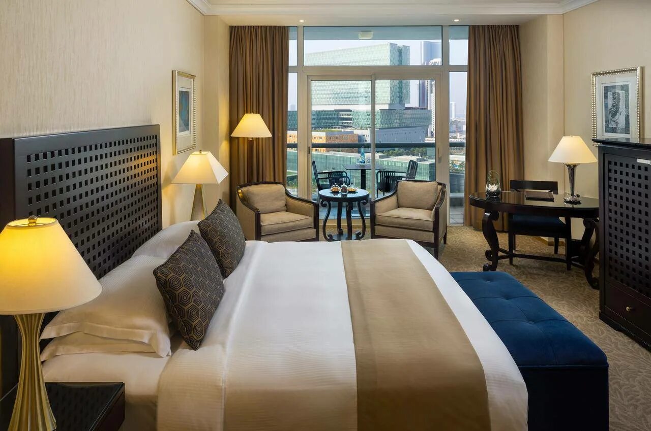 Beach rotana abu dhabi 5. Rotana абу даби. ротана отель абу даби. beach rotana abu dhabi 5 номер spacious sea view balcony.