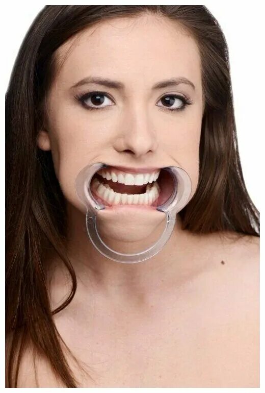 Широко открытый женский рот. Широко открытый рот с высунутым языком. Человек с широко открытым ртом. Ровные зубы. Mouth_gag xr brands расширитель рта cheek retractor dental mouth gag.