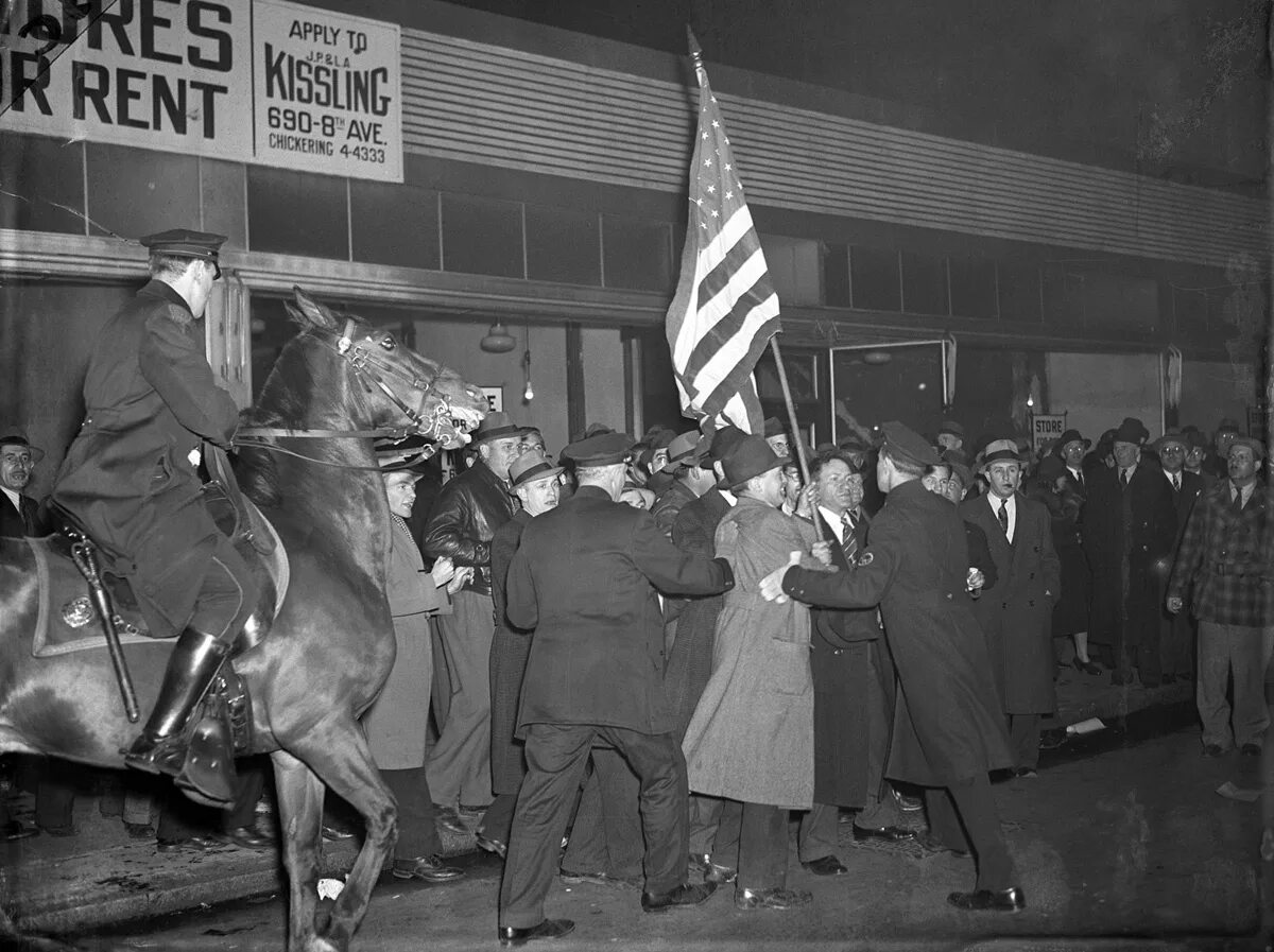 Фашистская партия в США 1939. Нацистская партия в США В 1939 году. Съезд американских нацистов в Madison Square Garden, США, 1939 год.. США нацисты 1939. Фашистская америка