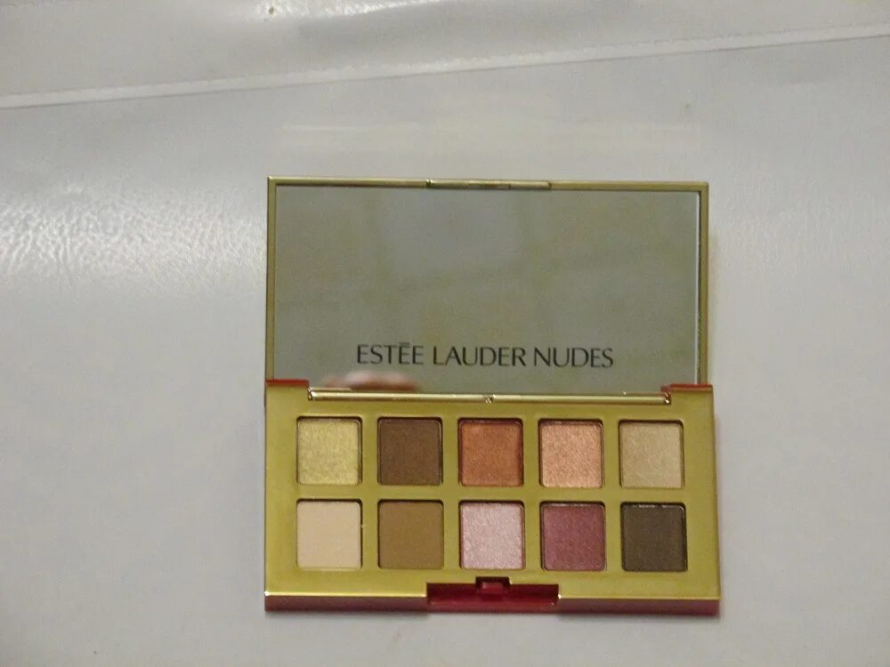 Estee lauder eyeshadow palette. Тени эсте лаудер тон 03 свотч. Estee lauder палетка теней. Палетка эсте лаудер дорожная. Estee lauder палетка.