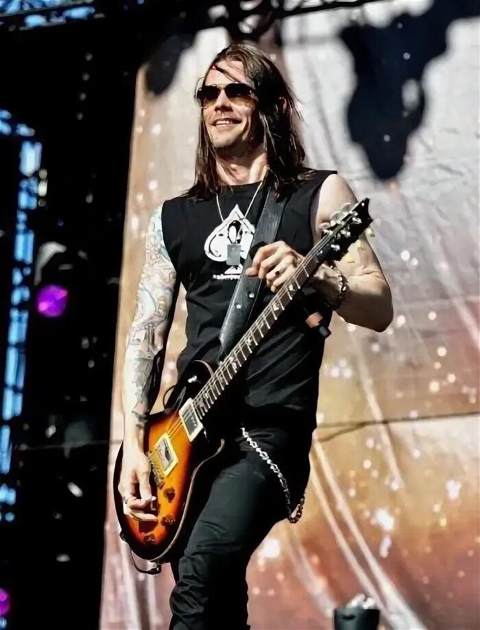 Myles kennedy the art of letting go. Myles kennedy smile. myles kennedy википедия.