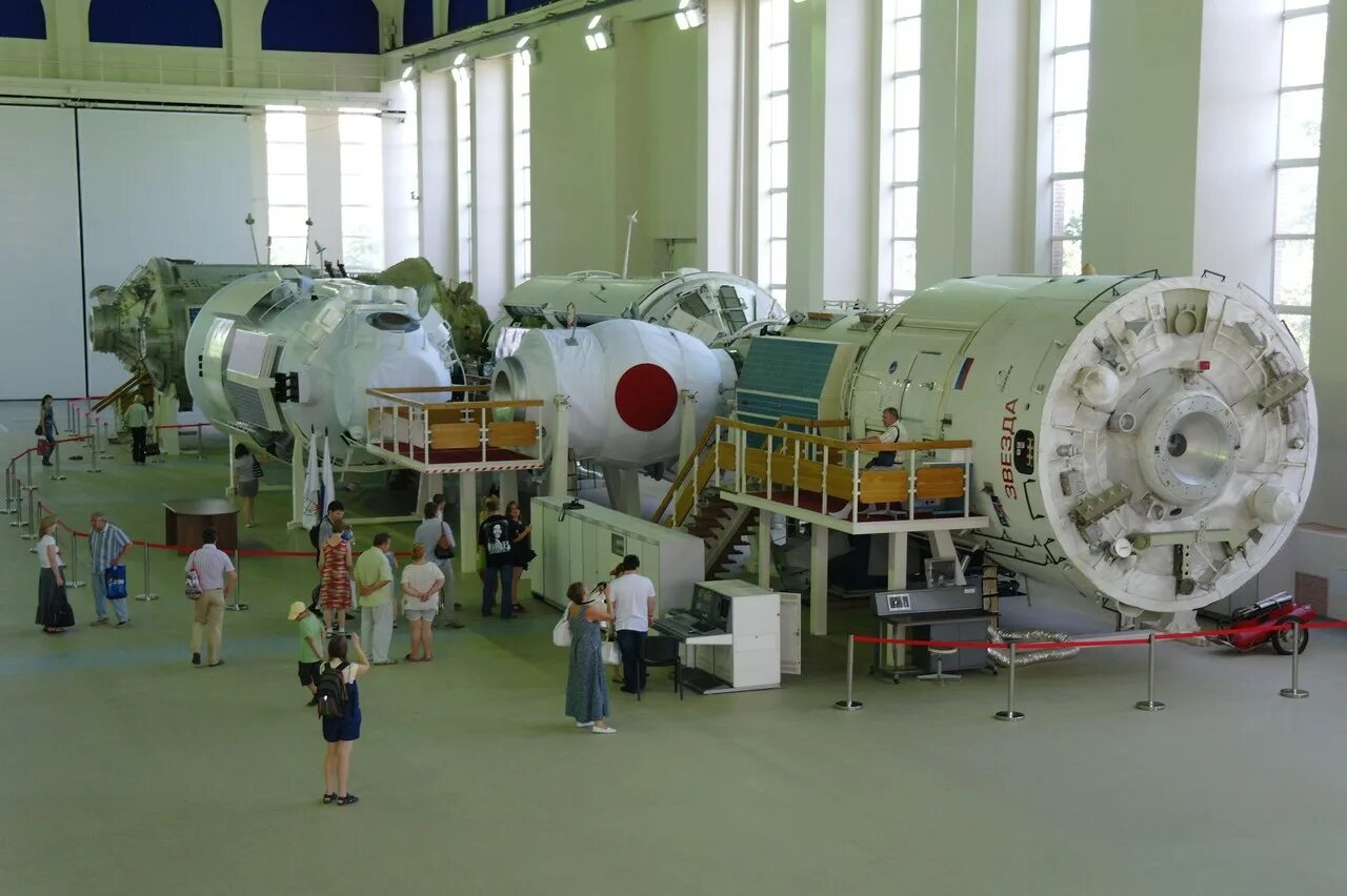 Первый центр подготовки космонавтов. Центр подготовки космонавтов. центр подготовки космонавтов имени ю. а. гагарина крикалев. центр подготовки космонавтов салют-1. центр подготовки космонавтов имени ю а гагарина реконструкция.